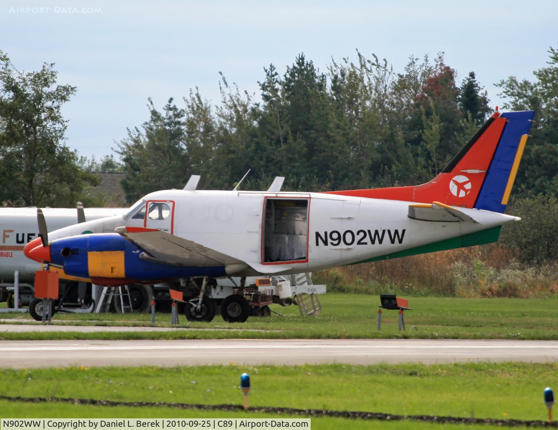 N902WW, 1968 Beech B90 King Air C/N LJ-327, Built in 1968 as a 7-passenger executive transport, this oldie soldiers on as a freighter.