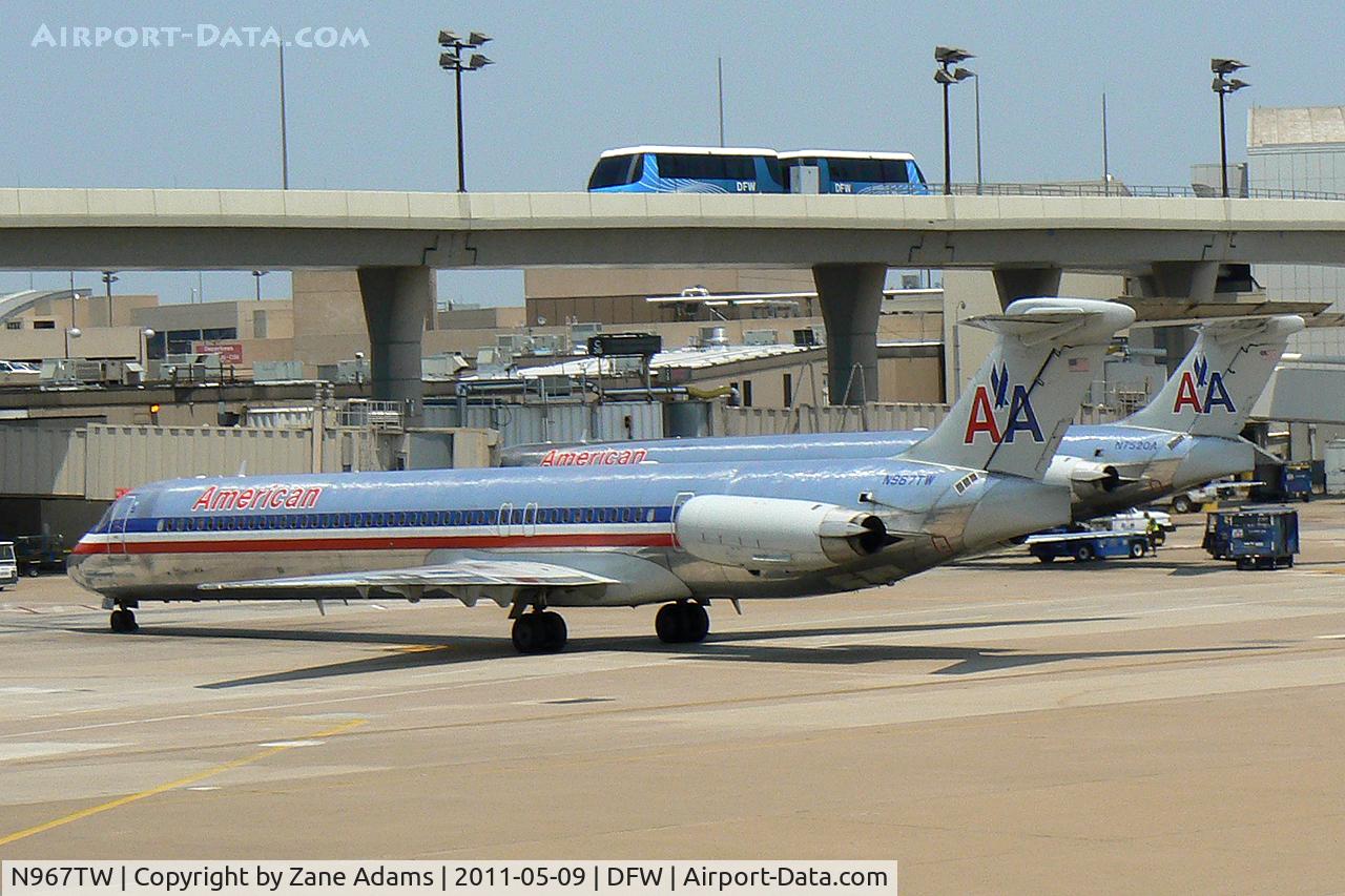 N967TW, 1999 McDonnell Douglas MD-83 (DC-9-83) C/N 53617, American Airlines at the gate - DFW Airport, TX