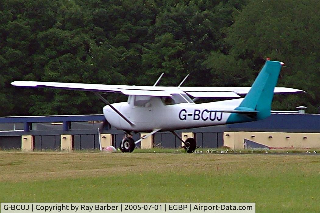 G-BCUJ, 1975 Reims F150M C/N 1176, R/Cessna F.150M [1176] Kemble~G 01/07/2005