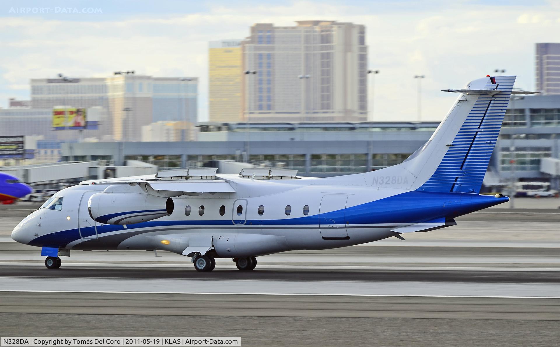 N328DA, 2001 Fairchild Dornier 328-300 328JET C/N 3171, Fairchild Dornier 328-300 328JET N328DA (cn 3171)

Las Vegas - McCarran International (LAS / KLAS)
USA - Nevada, May 19, 2011
Photo: Tomás Del Coro