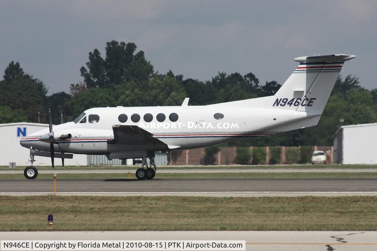 N946CE, 2000 Raytheon B200 King Air C/N BB-1728, Beech 200