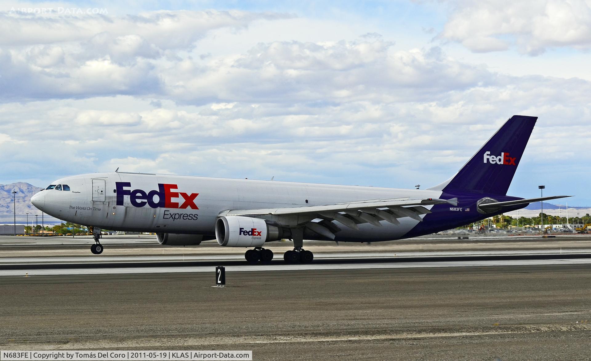 N683FE, 1999 Airbus A300F4-605R C/N 0801, FedEx Express
Airbus A300F4-605R N683FE (cn 801) 

Las Vegas - McCarran International (LAS / KLAS)
USA - Nevada, May 19, 2011
Photo: Tomás Del Coro