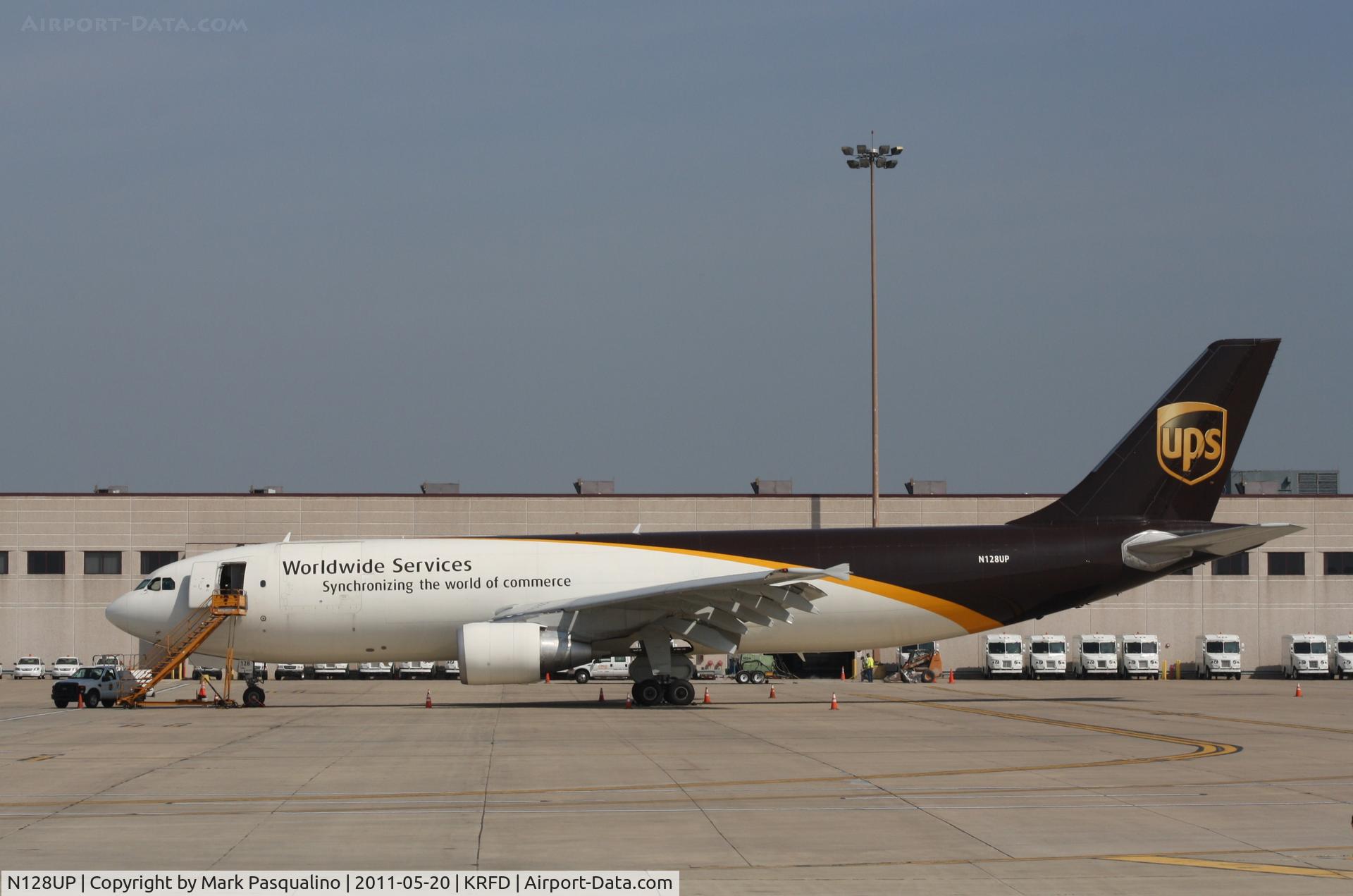 N128UP, 2001 Airbus A300F4-622R C/N 0812, Airbus A300F4-622R