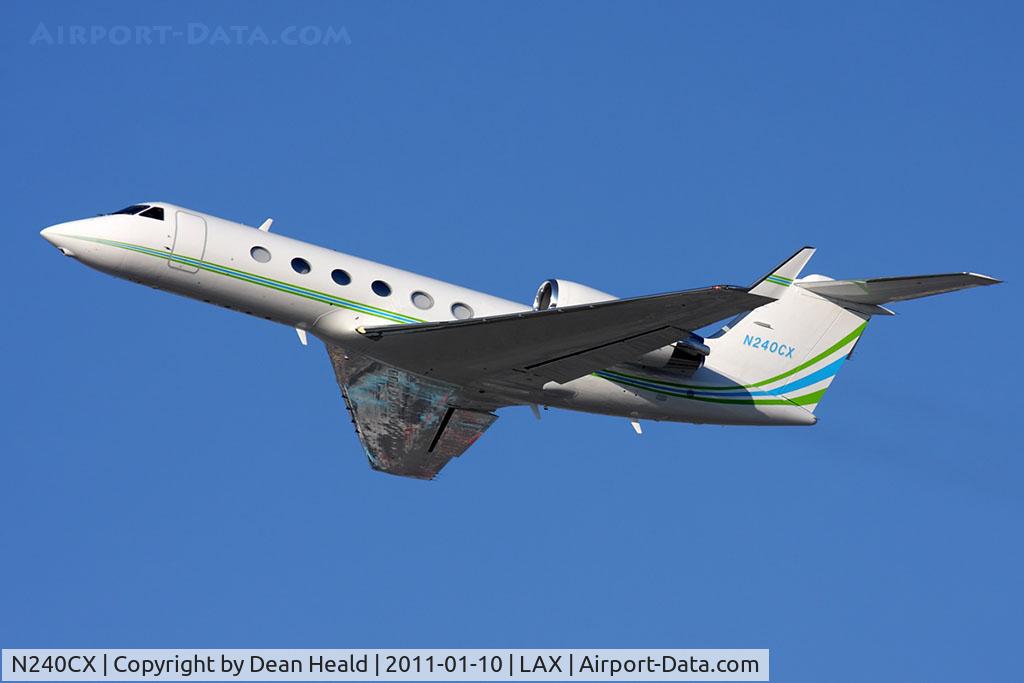 N240CX, 1999 Gulfstream Aerospace G-IV C/N 1370, Skyaire 1999 Gulfstream G-IV(SP) N240CX climbing out from RWY 25L.