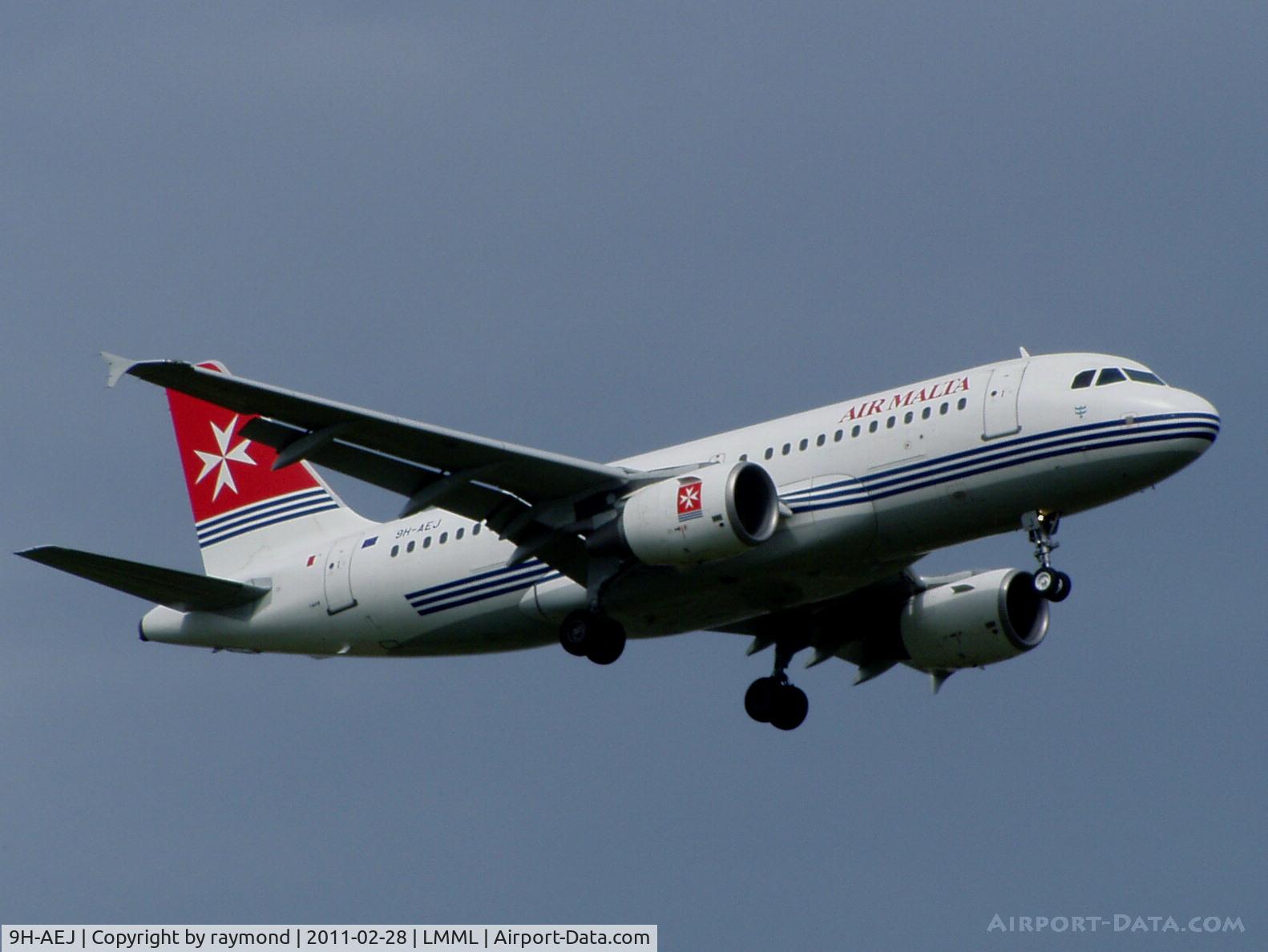 9H-AEJ, 2004 Airbus A319-112 C/N 2186, A319 9H-AEJ Air Malta