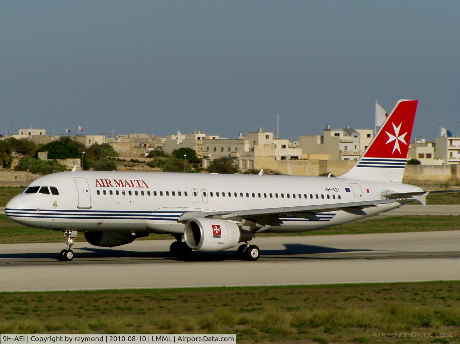 9H-AEI, 2004 Airbus A320-214 C/N 2189, A320 9H-AEI Air Malta