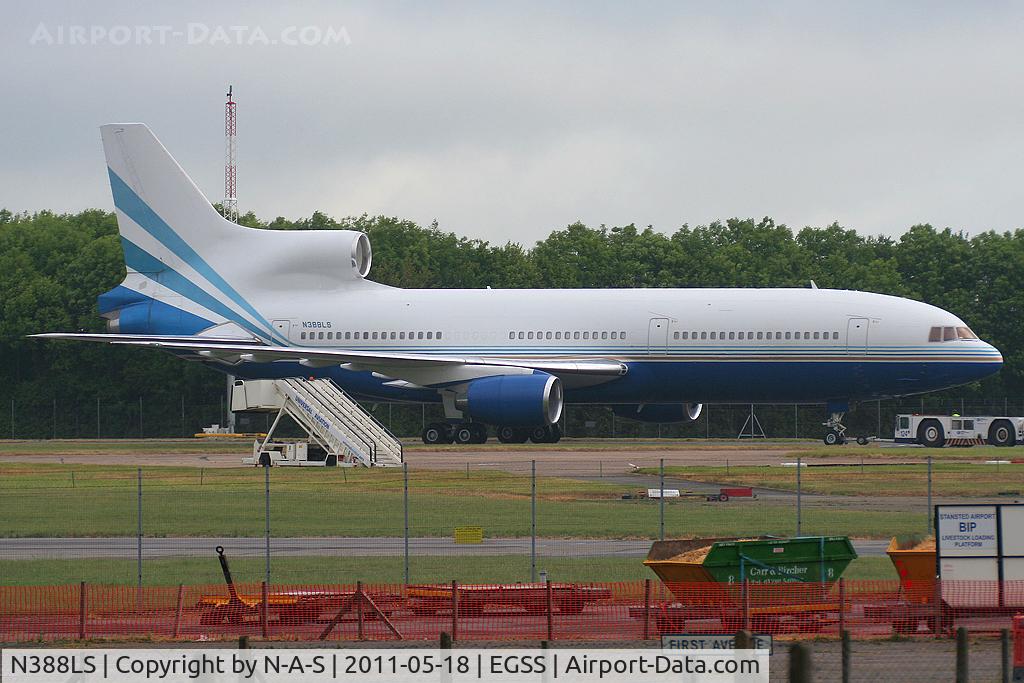 N388LS, 1983 Lockheed L-1011-385-3 Tristar 500 C/N 293A-1249, Lovely classic on pushback