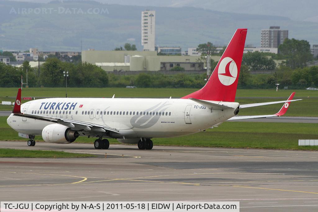 TC-JGU, 2006 Boeing 737-8F2 C/N 34418, Arriving