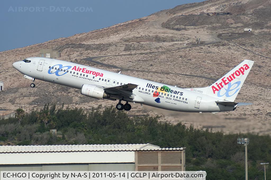 EC-HGO, 1999 Boeing 737-85P C/N 28384, Blasting off