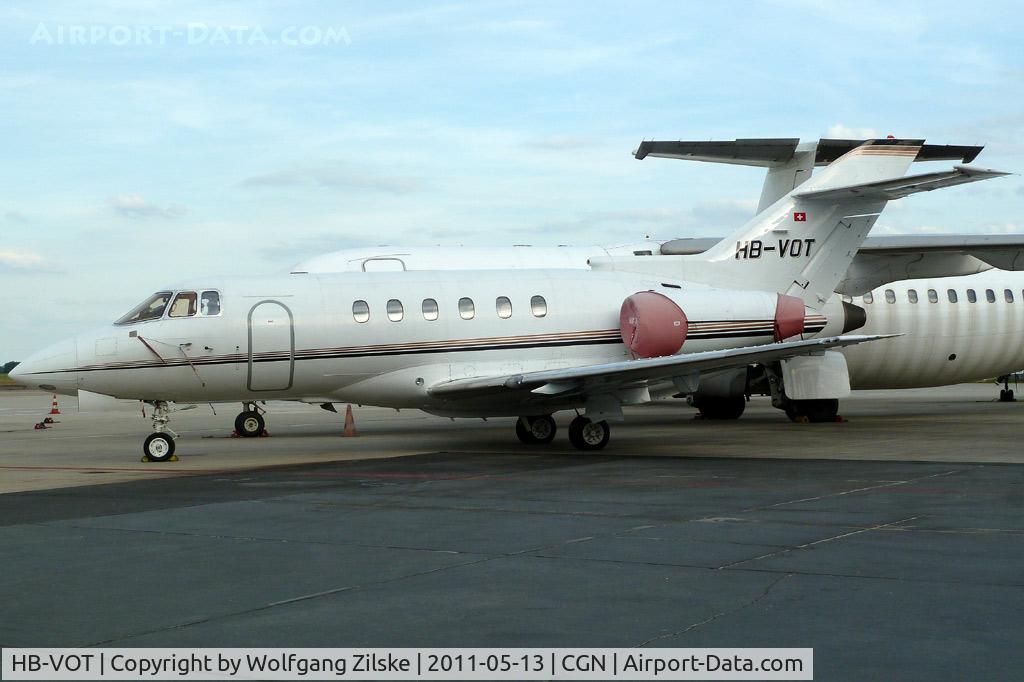 HB-VOT, 2003 Raytheon Hawker 800XP C/N 258645, visitor