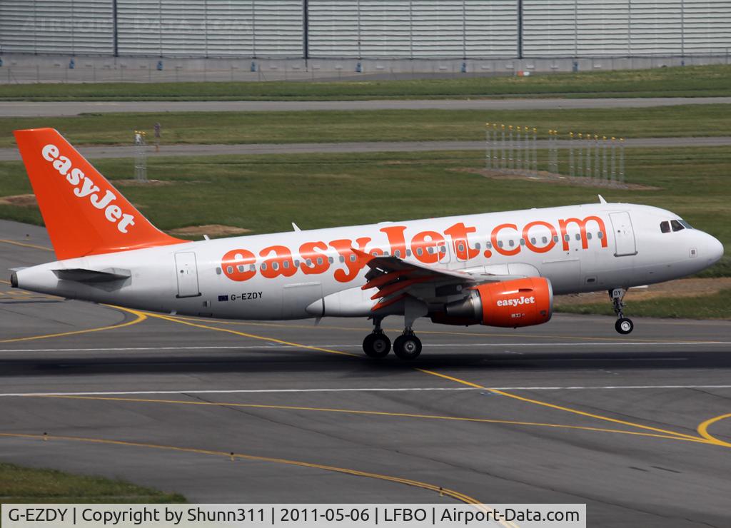 G-EZDY, 2008 Airbus A319-111 C/N 3763, Landing rwy 14R