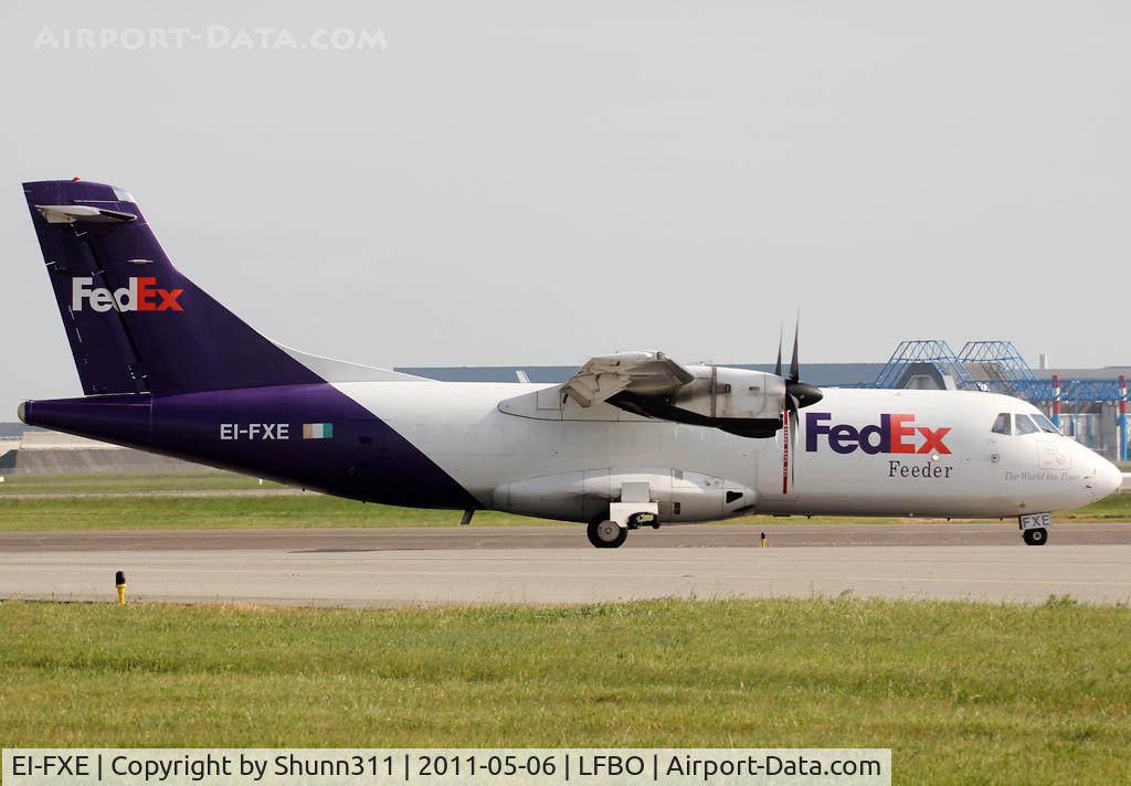 EI-FXE, 1992 ATR 42-320F C/N 327, Lining holding point rwy 14L for departure...