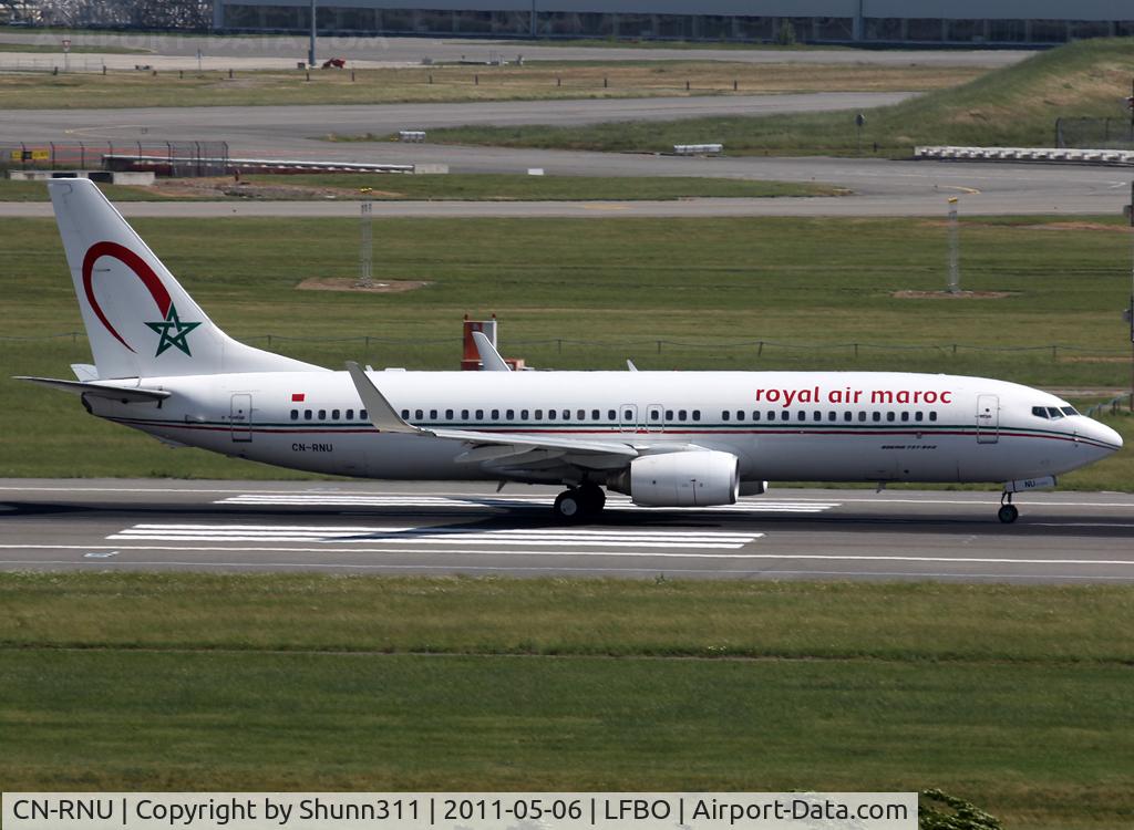 CN-RNU, 2002 Boeing 737-8B6 C/N 28987, Taking off rwy 14R