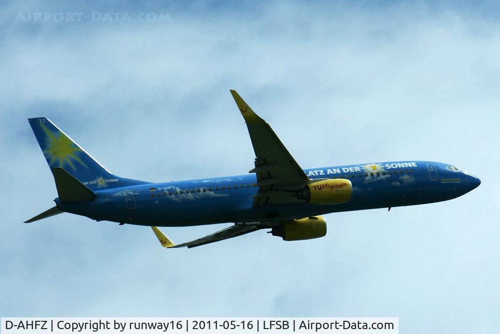 D-AHFZ, 2001 Boeing 737-8K5 C/N 30883, TUI GlücksbringAir or Ein Platz an der Sonne - departing to Palma Mallorca
