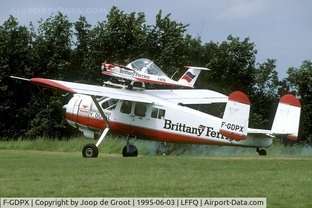 F-GDPX, Max Holste MH-1521M Broussard C/N 170, display of the launch of Cri Cri F-PZDU. The Cri Cri is worlds smallest two engined aircraft.