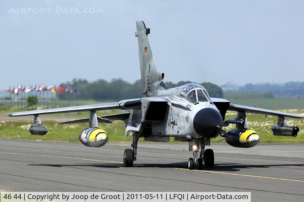 46 44, Panavia Tornado ECR C/N 871/GS277/4344, specially painted fuel tanks for the 2011 NATO Tiger Meet