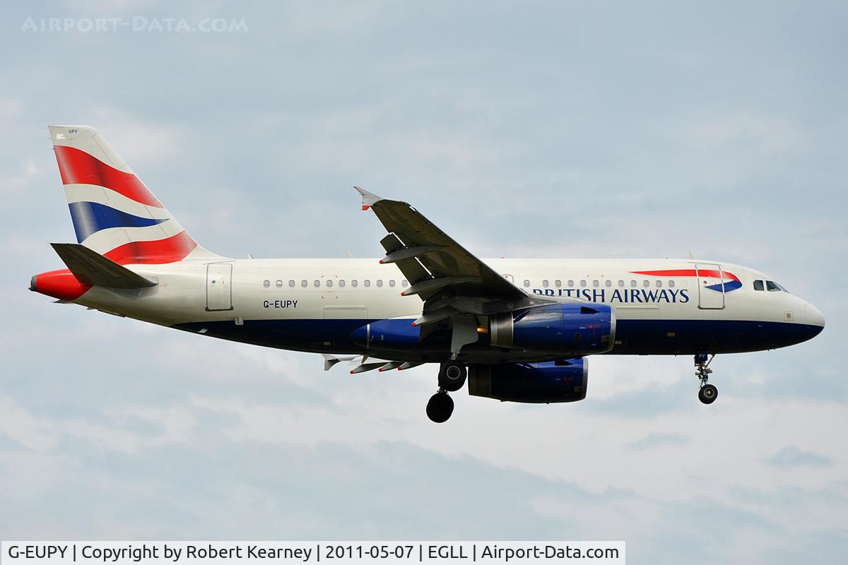 G-EUPY, 2001 Airbus A319-131 C/N 1466, On approach to r/w 9L