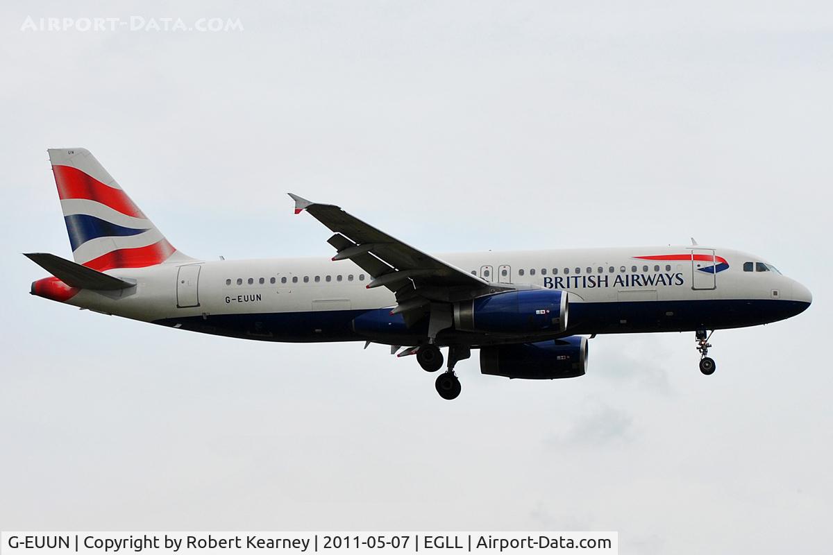 G-EUUN, 2003 Airbus A320-232 C/N 1910, On approach to r/w 09L