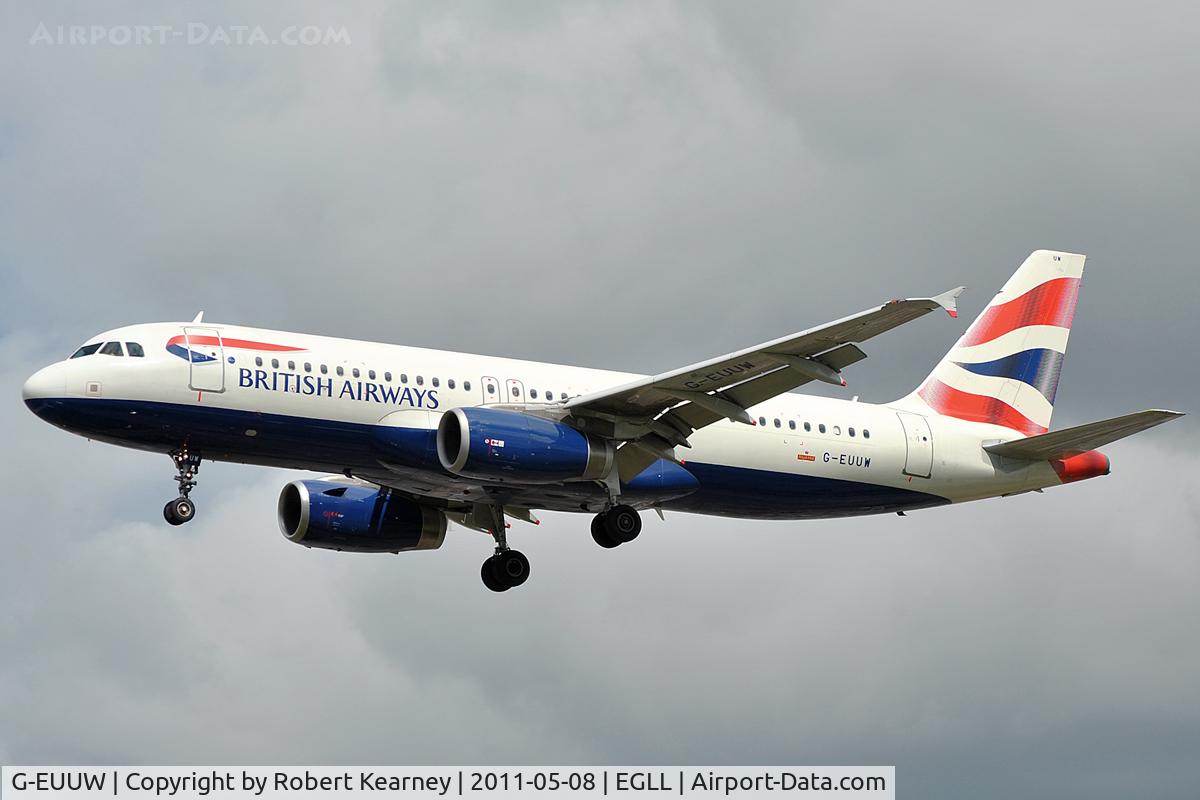 G-EUUW, 2008 Airbus A320-232 C/N 3499, On approach to r/w 27L