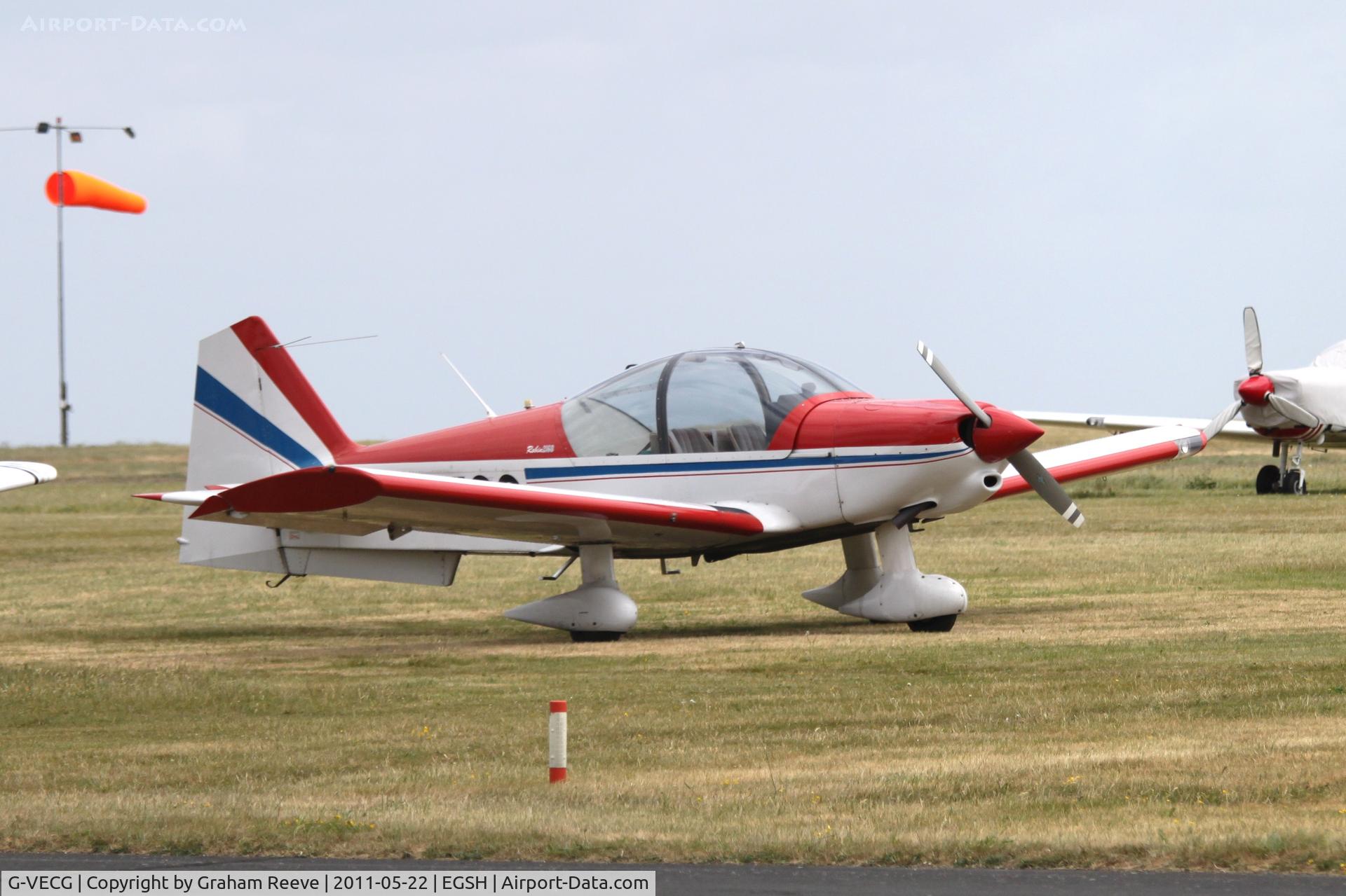 G-VECG, 1998 Robin R-2160i Alpha Sport Alpha Sport C/N 322, Parked at Norwich.