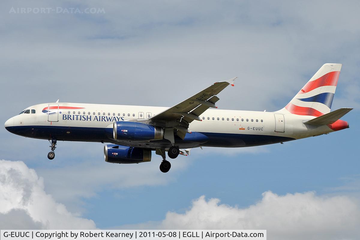 G-EUUC, 2001 Airbus A320-232 C/N 1696, On approach to r/w 27L