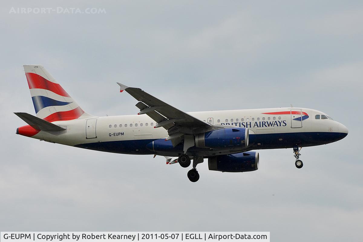G-EUPM, 2000 Airbus A319-131 C/N 1258, On approach to r/w 09L