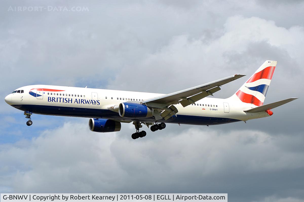 G-BNWV, 1993 Boeing 767-336 C/N 27140, On approach to r/w 27L