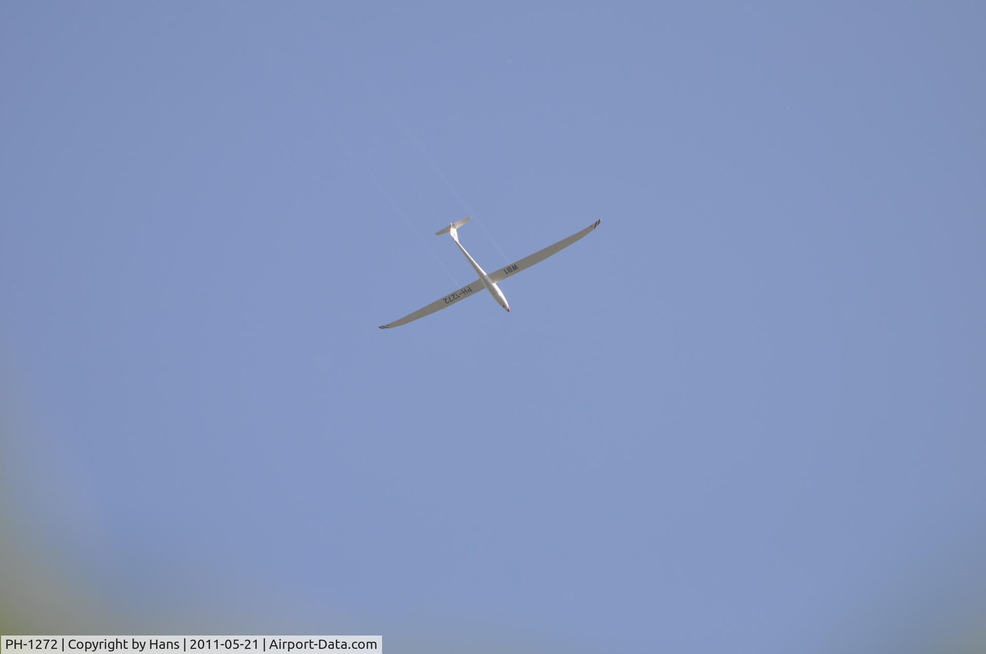 PH-1272, Schempp-Hirth Duo Discus T C/N 62, PH-1272 above Doetinchem South (Dichteren)