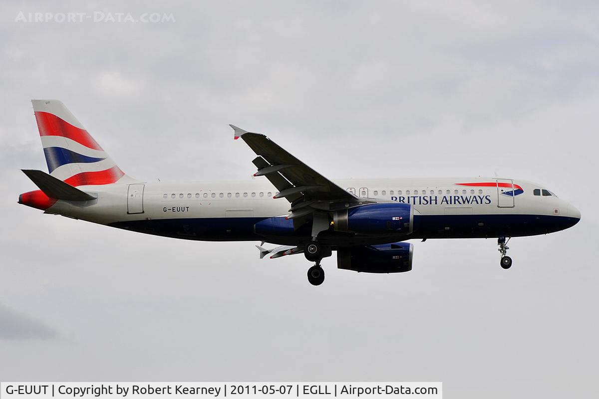 G-EUUT, 2007 Airbus A320-232 C/N 3314, On approach to r/w 09L