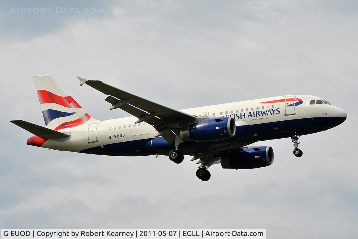 G-EUOD, 2001 Airbus A319-131 C/N 1558, On approach to r/w 09L