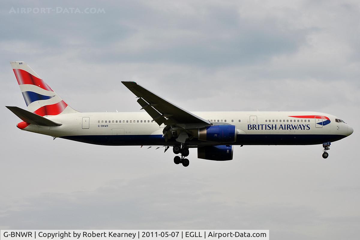 G-BNWR, 1992 Boeing 767-336 C/N 25732, On approach to r/w 09L