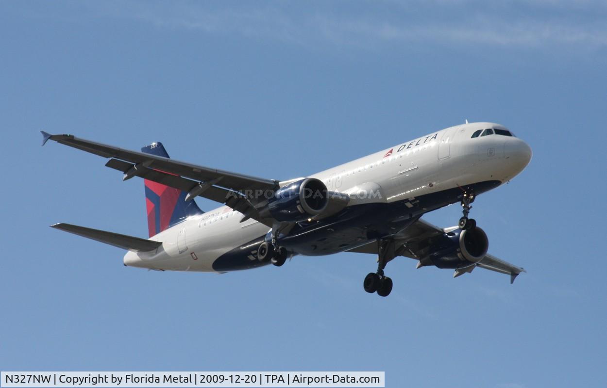 N327NW, 1992 Airbus A320-211 C/N 297, Delta A320