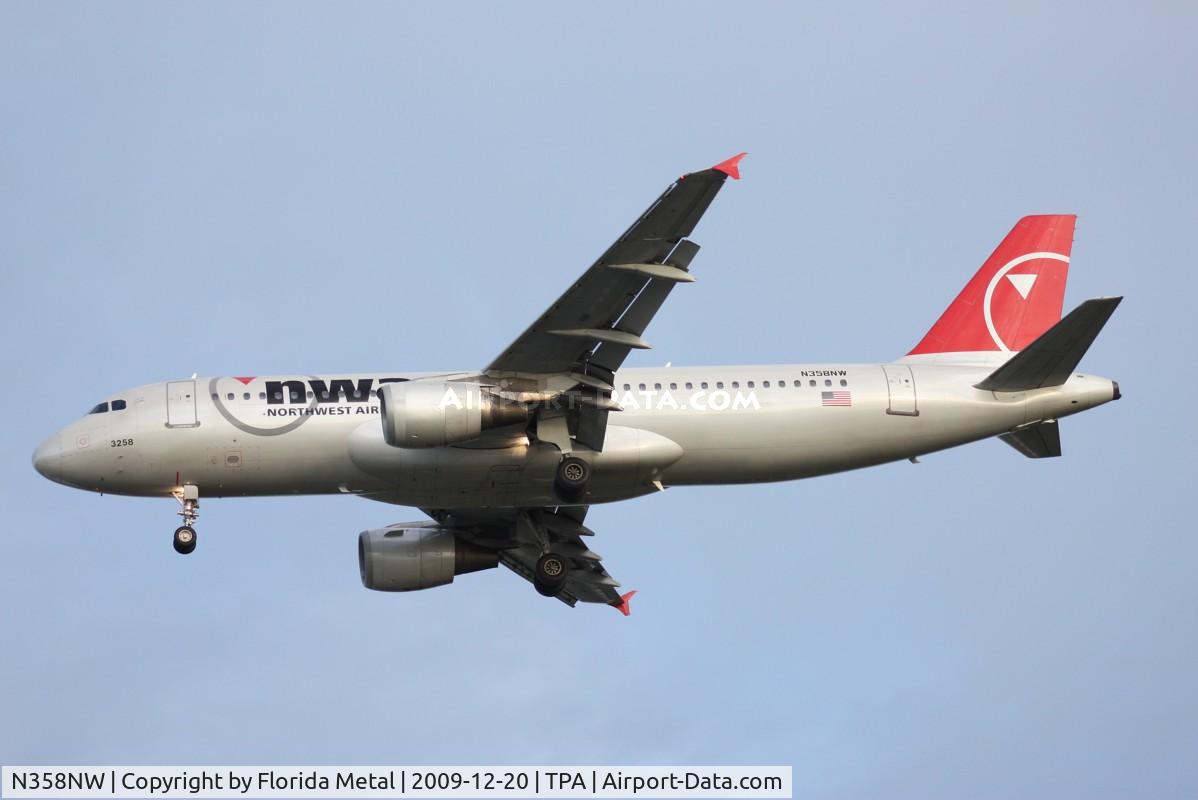 N358NW, 1998 Airbus A320-212 C/N 832, Northwest A320