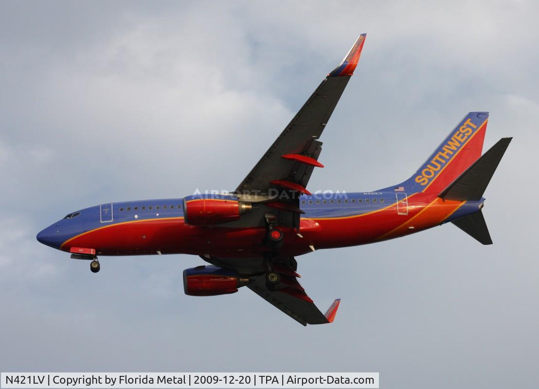 N421LV, 2001 Boeing 737-7H4 C/N 32452, Southwest 737