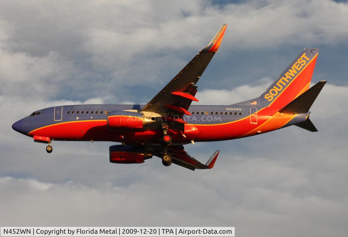 N452WN, 2004 Boeing 737-7H4 C/N 29846, Southwest 737