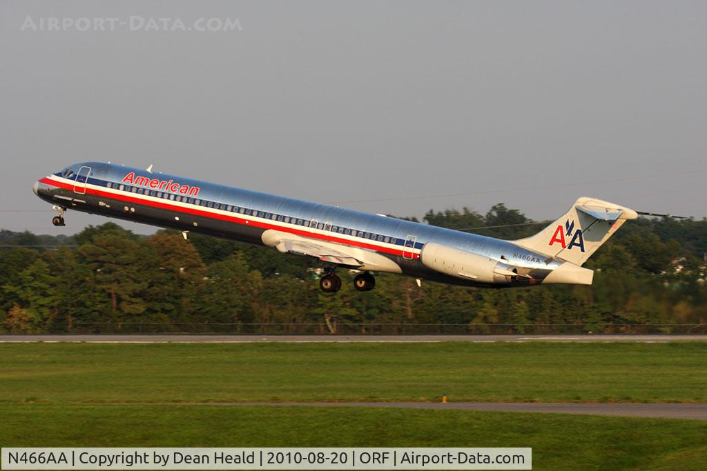 N466AA, 1988 McDonnell Douglas MD-82 (DC-9-82) C/N 49596, American Airlines N466AA (FLT AAL1187) departing RWY 5 en route to Dallas/Fort Worth Int'l (KDFW).