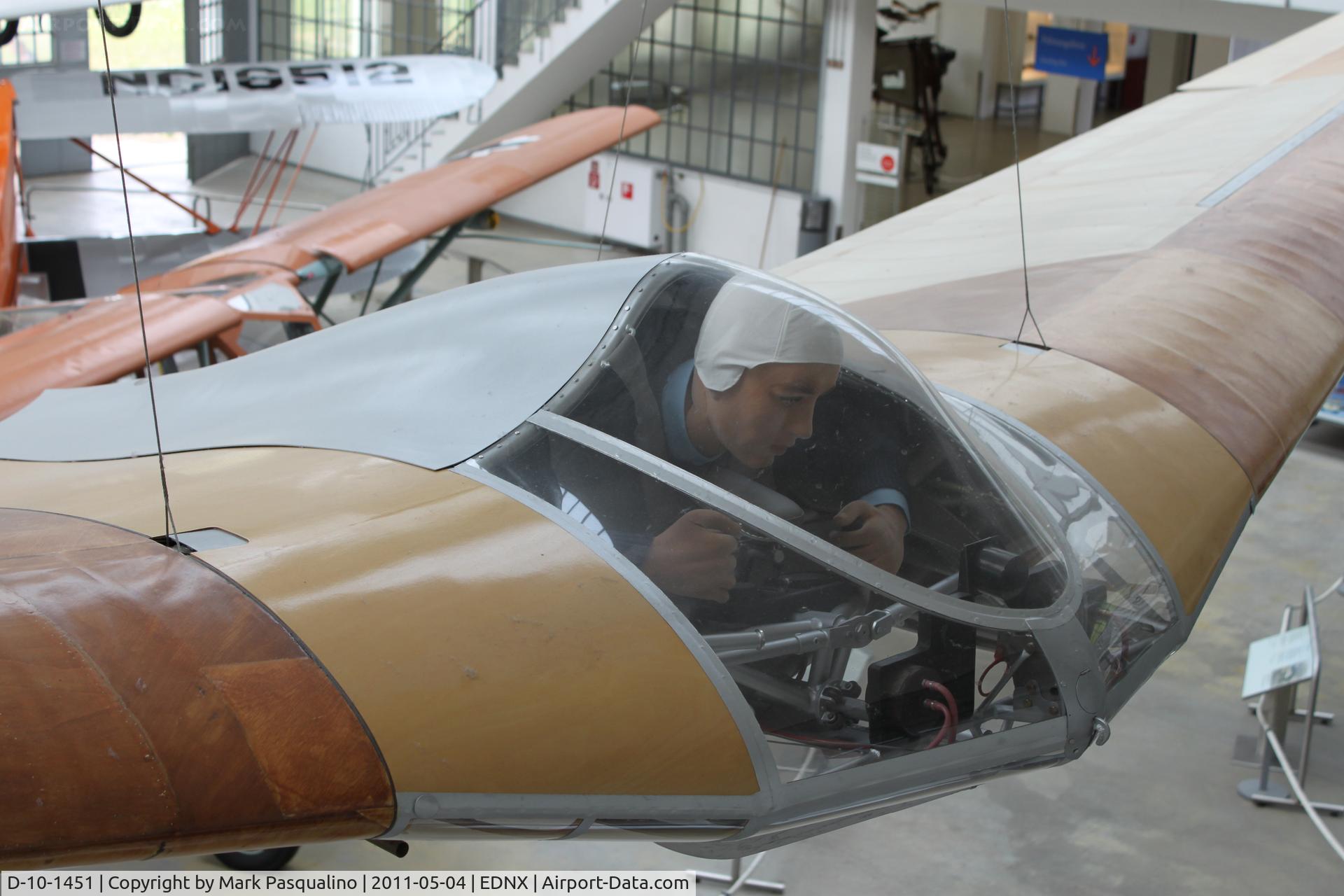D-10-1451, 1943 Horten IV C/N 26, Horten IV