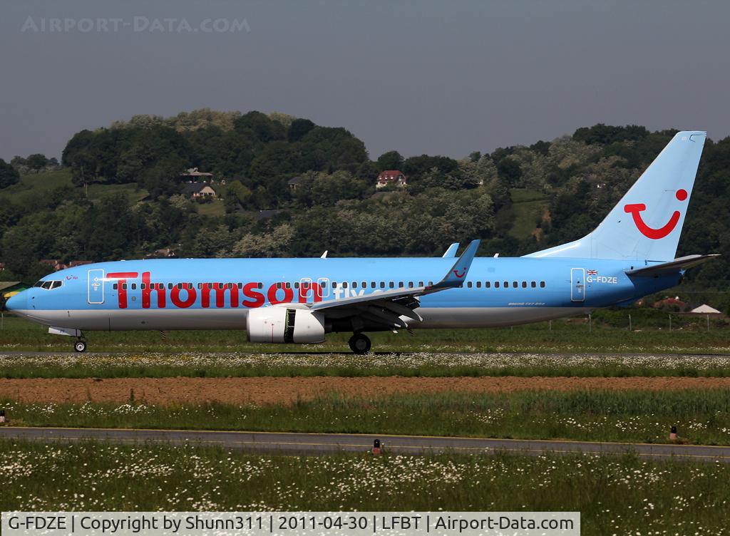 G-FDZE, 2008 Boeing 737-8K5 C/N 35137, Landing rwy 20