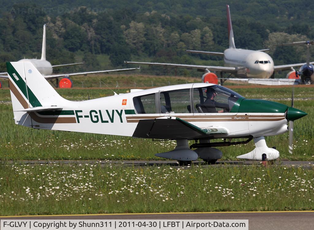 F-GLVY, Robin DR-400-120 Dauphin C/N 2173, Taxiing to the Terminal...