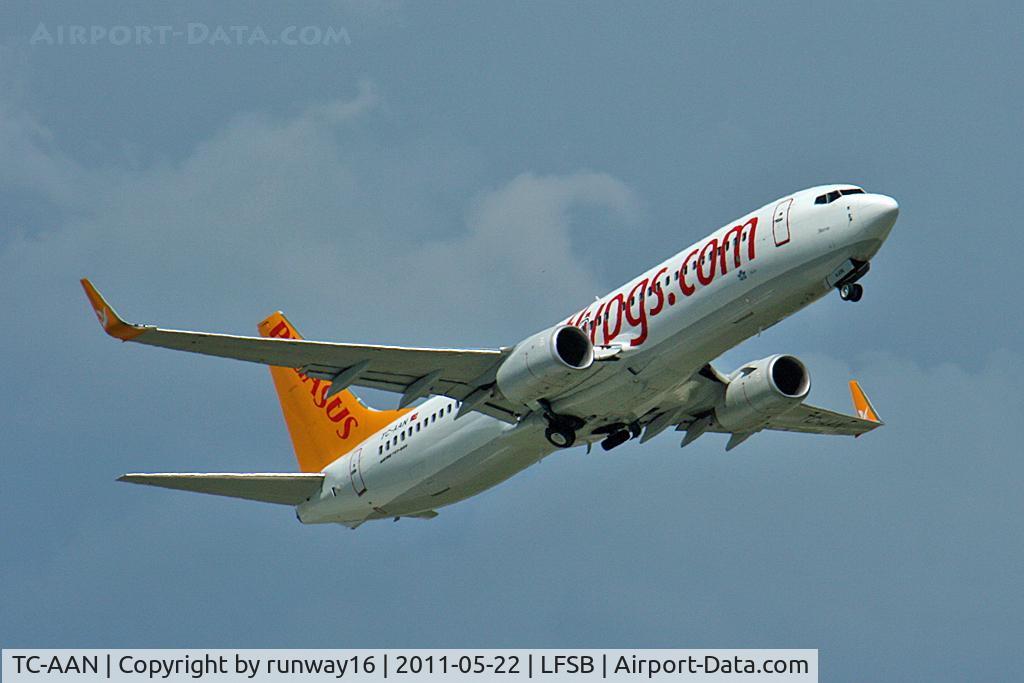 TC-AAN, 2009 Boeing 737-82R C/N 38173, Pegasus operating daily flight to ADANA via ISTANBUL