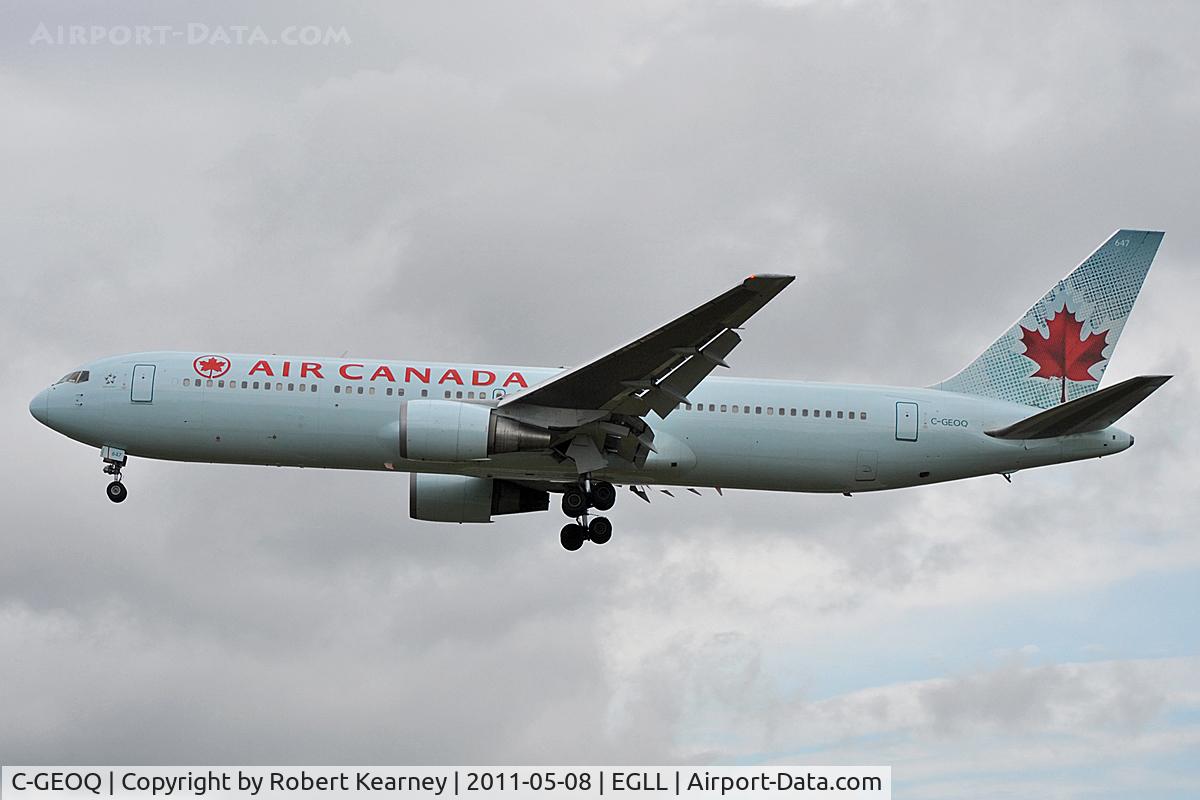 C-GEOQ, 1999 Boeing 767-375/ER C/N 30112, Approaching r/w 27L