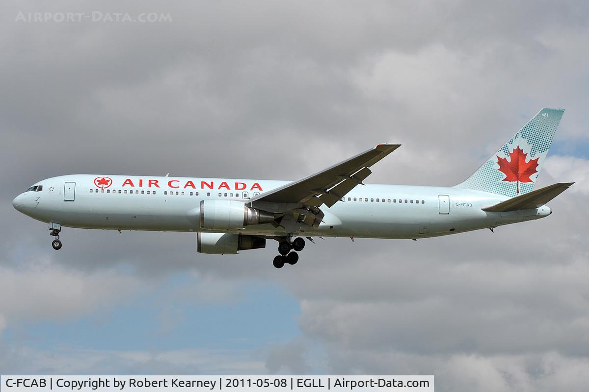 C-FCAB, 1988 Boeing 767-375/ER C/N 24082, Approaching r/w 27L