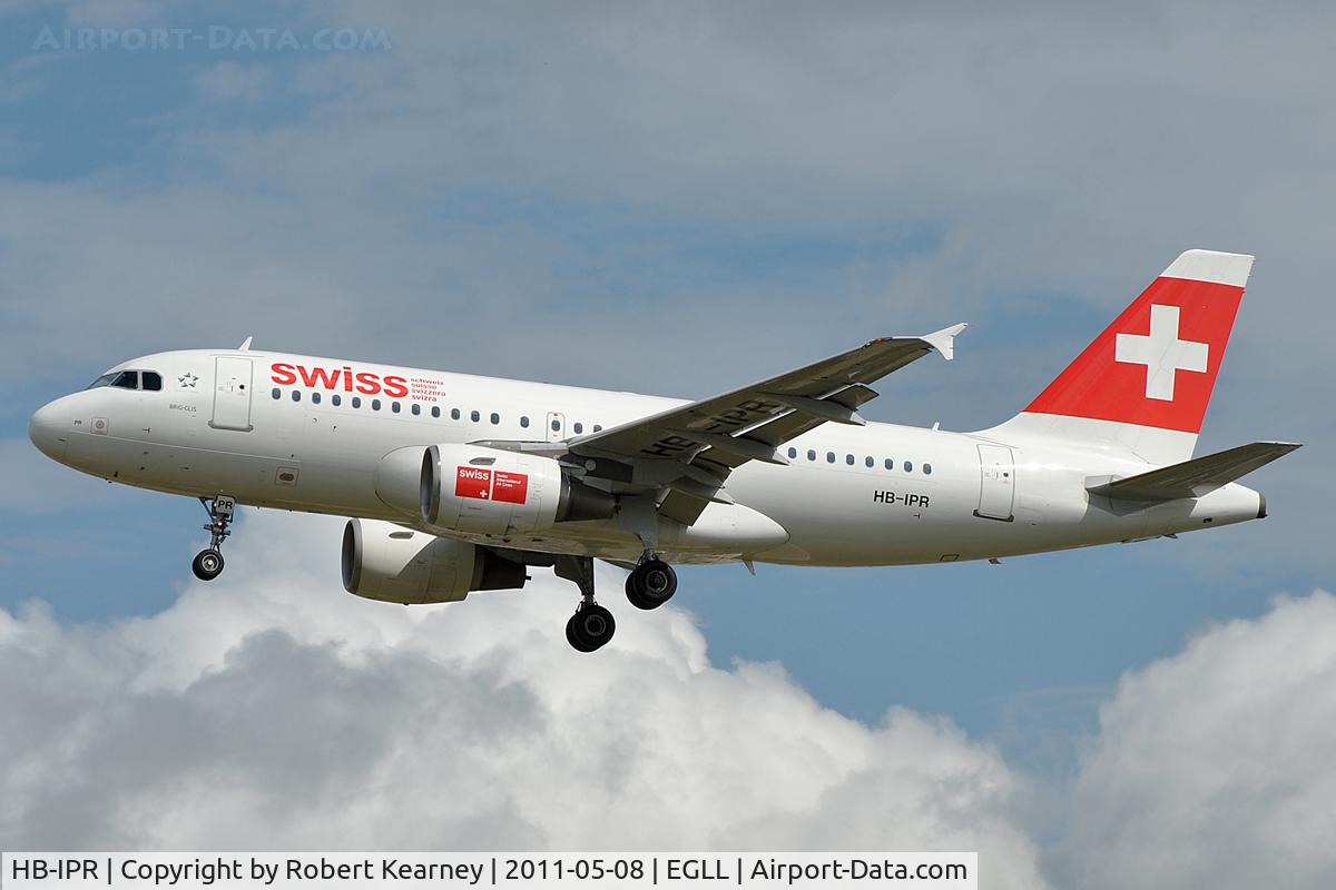HB-IPR, 1999 Airbus A319-112 C/N 1018, Approaching r/w 27L