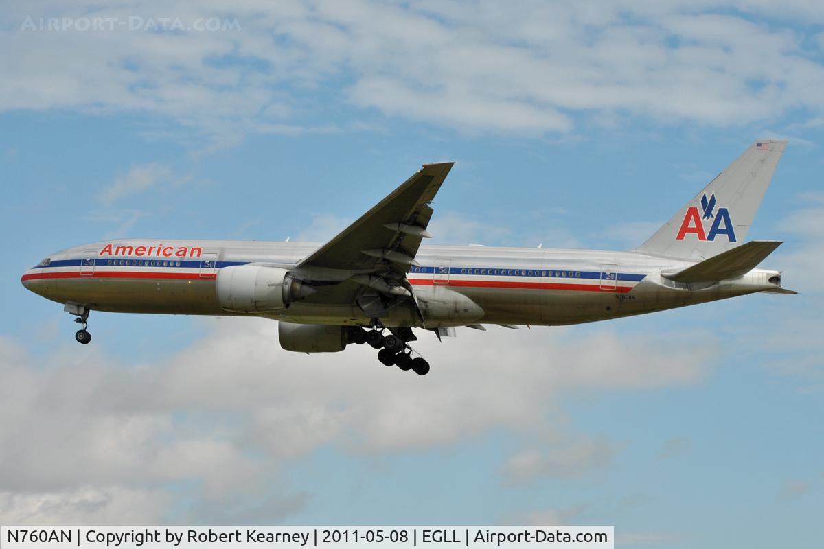 N760AN, 2002 Boeing 777-223 C/N 31477, Approaching r/w 27L