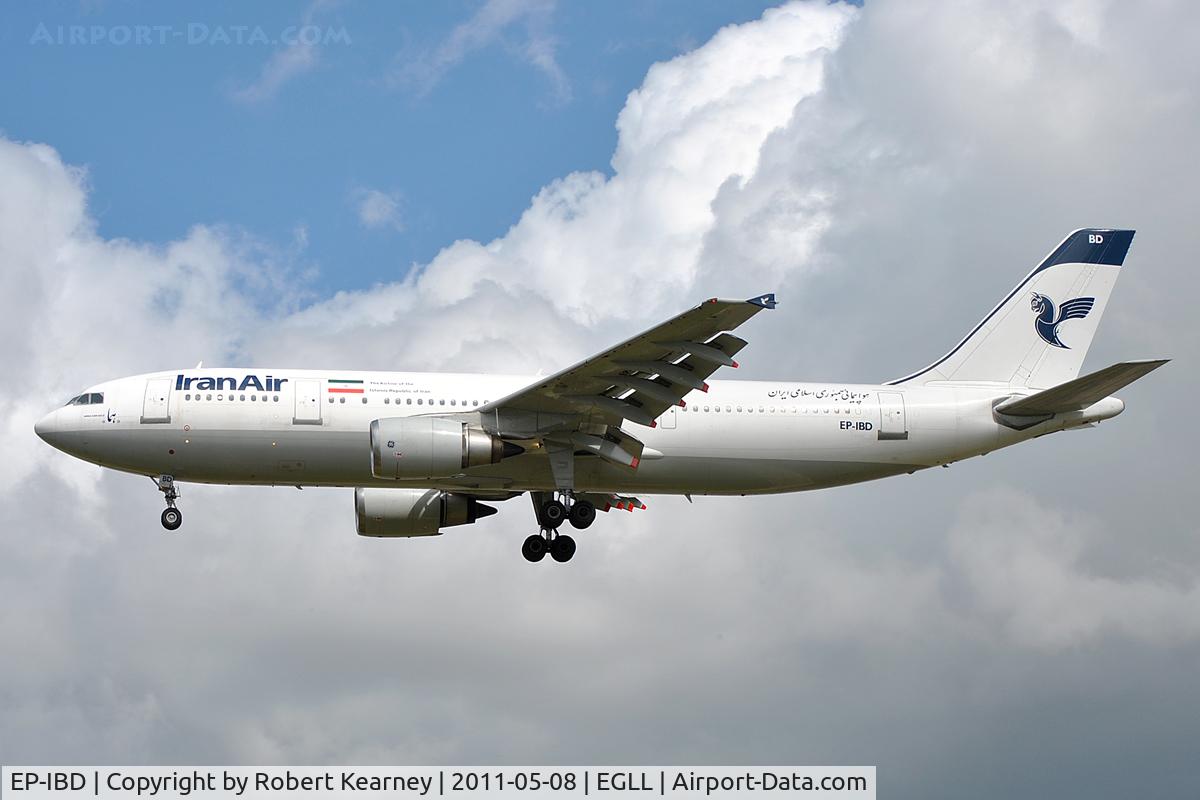 EP-IBD, 1993 Airbus A300B4-605R C/N 696, Approaching r/w 27L