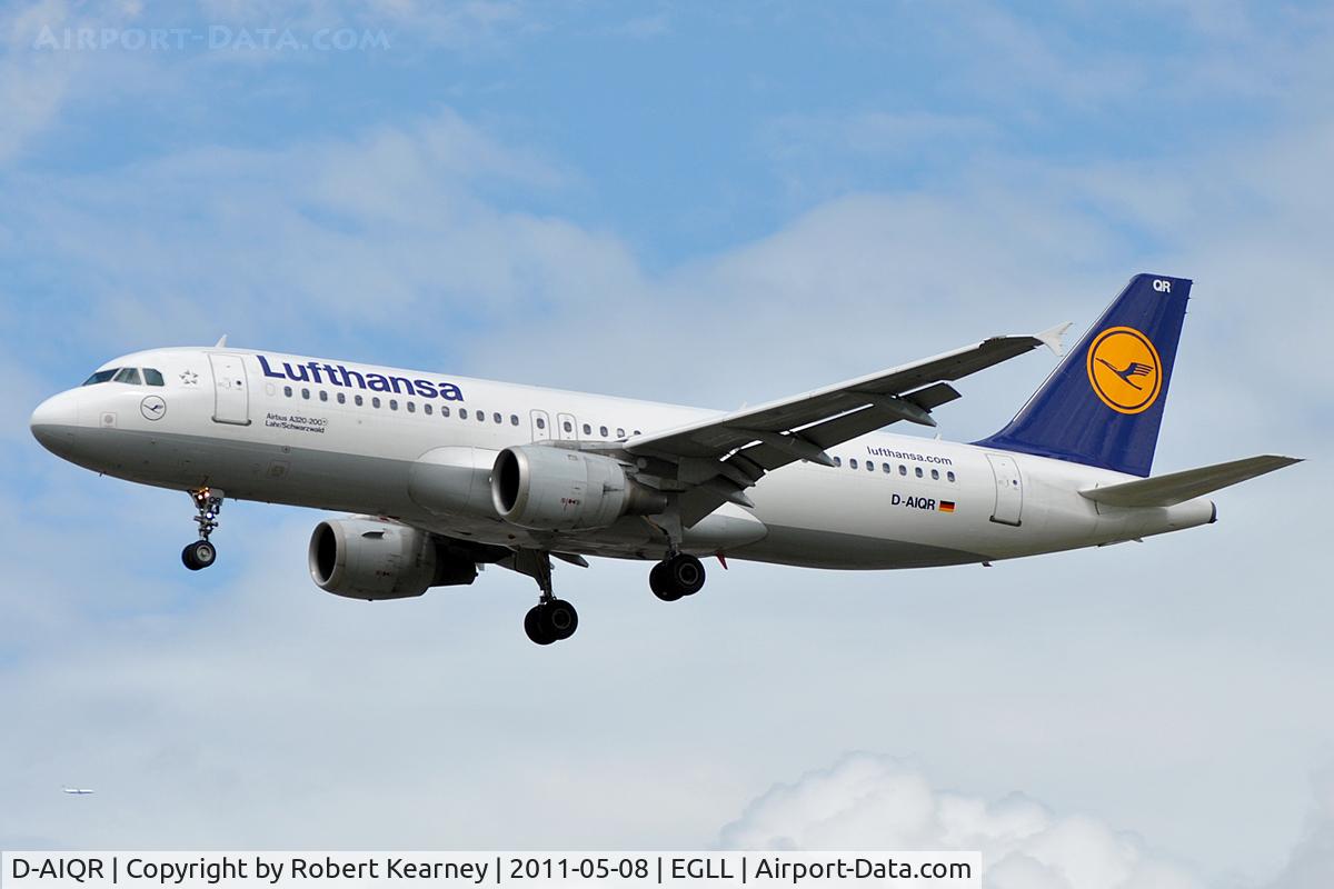 D-AIQR, 1992 Airbus A320-211 C/N 382, Approaching r/w 27L