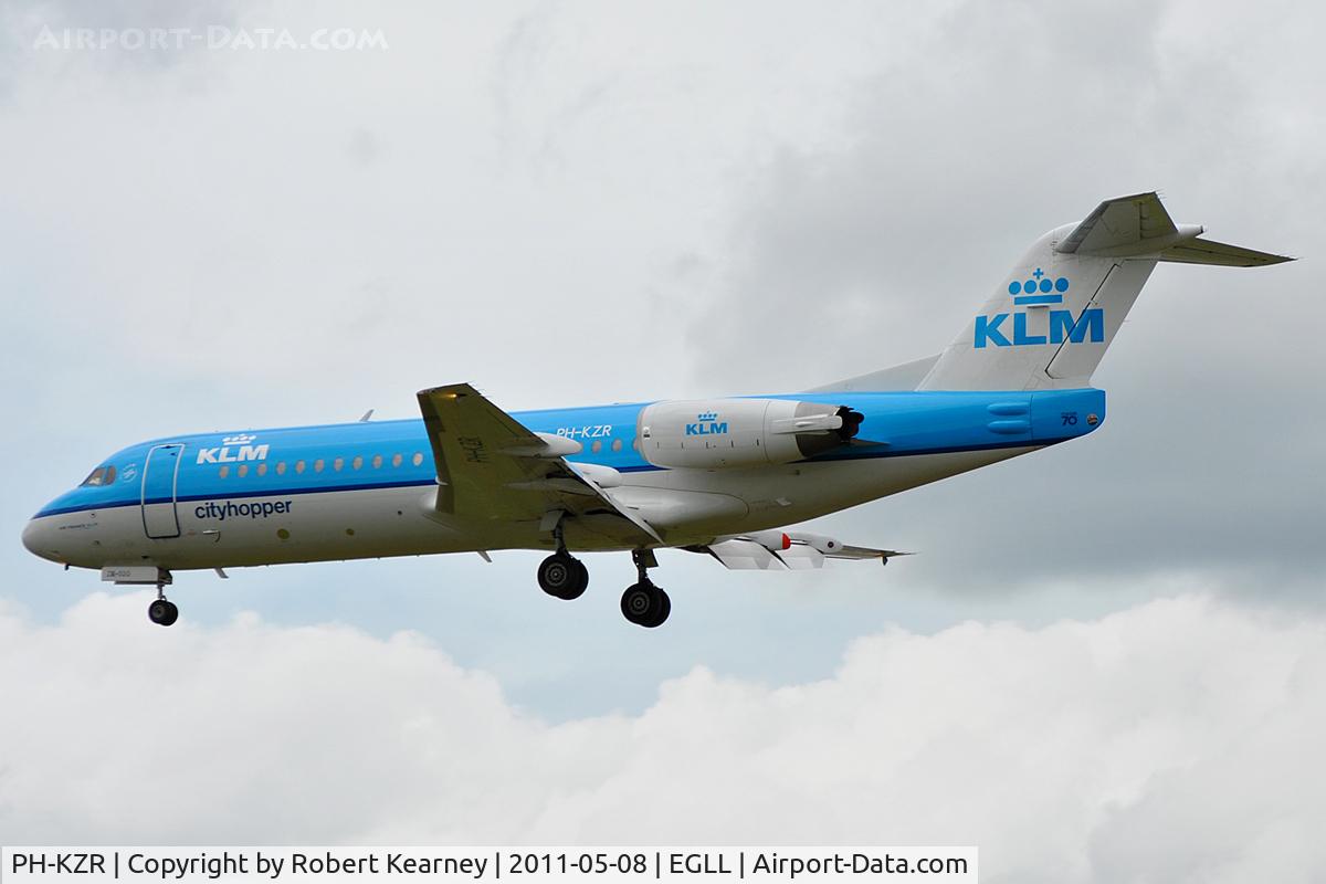 PH-KZR, 1995 Fokker 70 (F-28-0070) C/N 11551, Approaching r/w 27L
