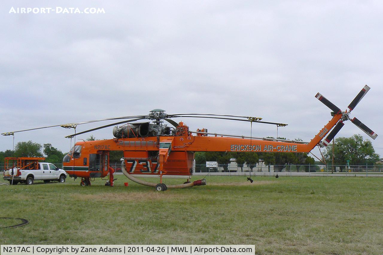 N217AC, 1968 Sikorsky CH-54A Tarhe C/N 64064, Type 1 Helicopter in Texas for the Possum Kingdom Fire - At Mineral Wells Airport