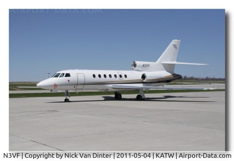 N3VF, 1997 Dassault Falcon 50EX C/N 253, On the Ramp at KATW.