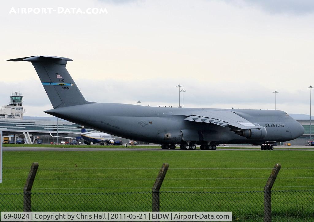 69-0024, 1969 Lockheed C-5M Super Galaxy C/N 500-0055, one of three C-5 in Dublin prior to President Barack Obama's visit